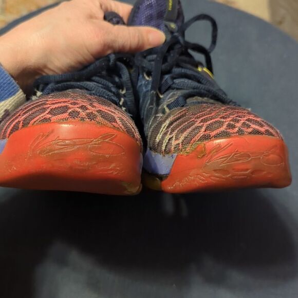 NIKE KD 9 “ROAR FROM THE FLOOR” size 6.5Y women's 8 - Picture 11 of 11